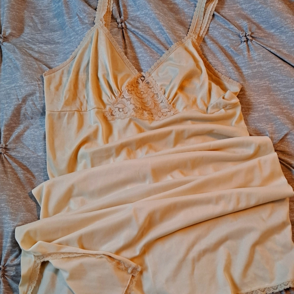 Vintage Slip